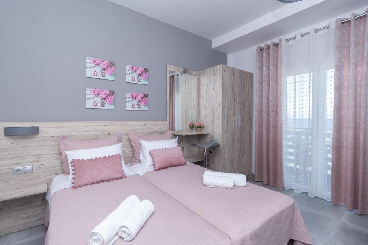 Golden Seaside 1 Apartment เนอาโรดา ภายนอก รูปภาพ