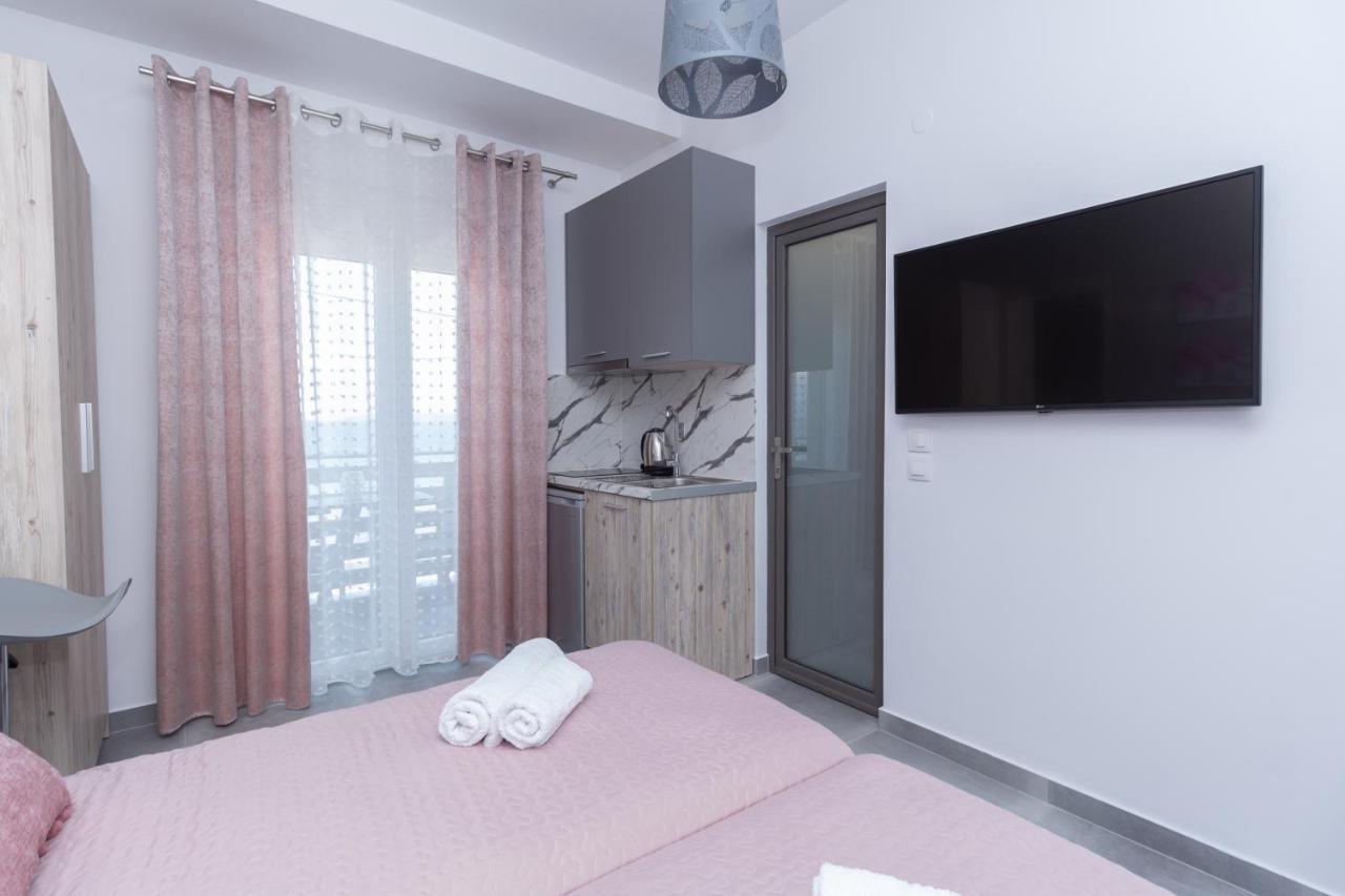 Golden Seaside 1 Apartment เนอาโรดา ภายนอก รูปภาพ